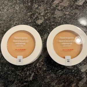 NTW Neutrogena skin clearing mineral powder, nude 40. Pack of TWO.